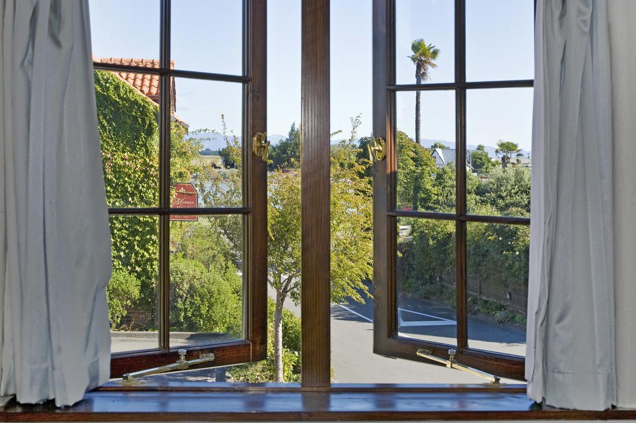 Compass Cottage - Monaco Resort Nelson Bagian luar foto