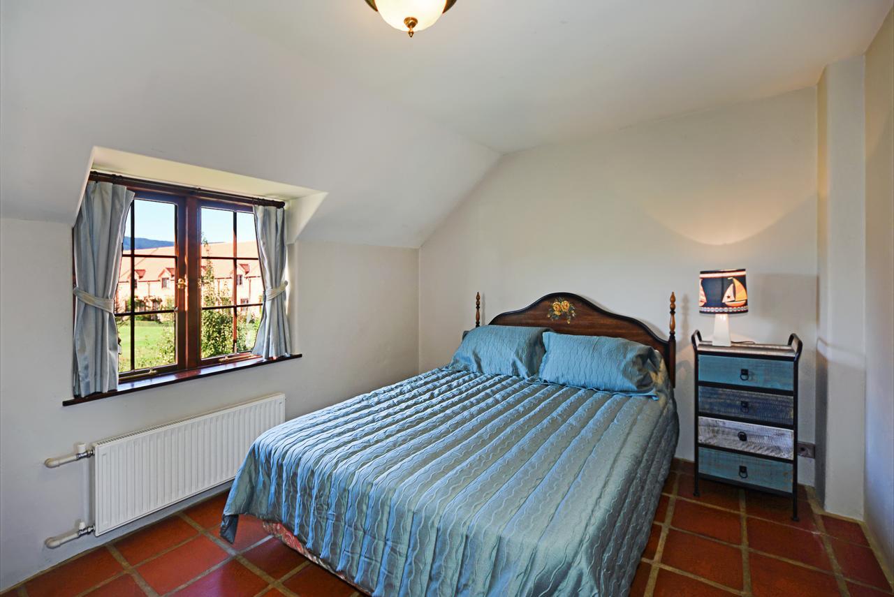 Compass Cottage - Monaco Resort Nelson Bagian luar foto